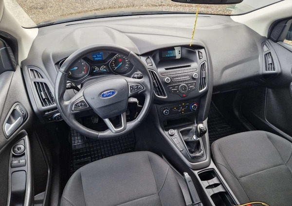 Ford Focus cena 31900 przebieg: 174457, rok produkcji 2016 z Słupca małe 497